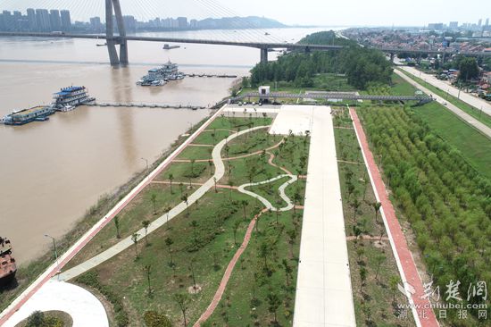 市生態(tài)環(huán)境局全力服務黃州港項目建設_副本.jpg