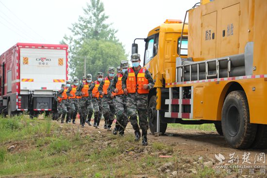 2.民兵快速出動_副本.jpg